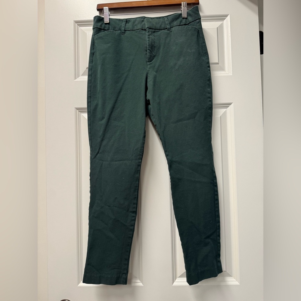 Old Navy Women’s Forest Green Pixie Skinny Pants